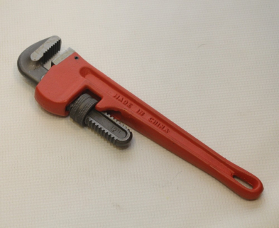 IM-W112 PIPE WRENCH 12"