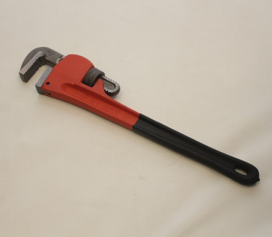 IM-W118 PIPE WRENCH 18"