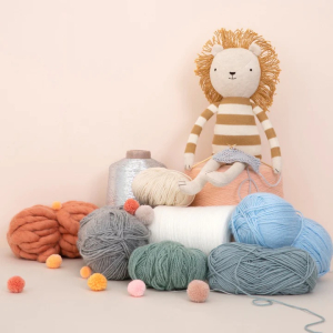 Small Knitted Lion Toy|Meri Meri