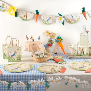 Peter Rabbit In The Garden Garland|Meri Meri