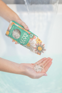 Beamin' Blooms Scented Bath Salts|Studio Oh!