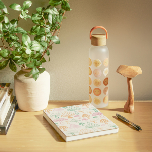 On the Sunny Side Glass Water Bottle with Bamboo Lid|Studio