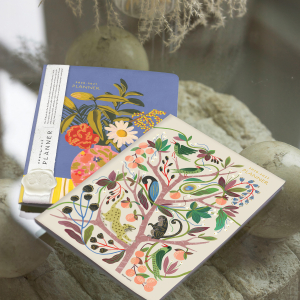 Menagerie 17 Month On The Go Planner|Seedlings