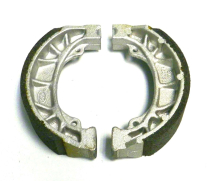HONDA 125 / 200 FRONT BRAKE SHOES
