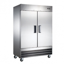 OMCAN FREEZER 2 DOORS, SELF CONTAINED 120V.