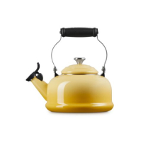 Le Creuset Whistling Kettle Camomille