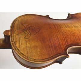 Deluxe Maggini Model Violin 4/4 by Calvert