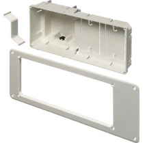 Arlington boîtier large double encastrable de 13" pour appareils avec deux supports intégrés