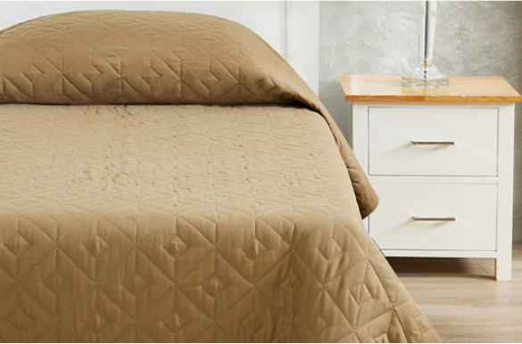 Cozy Care Bedspread - Throw Style